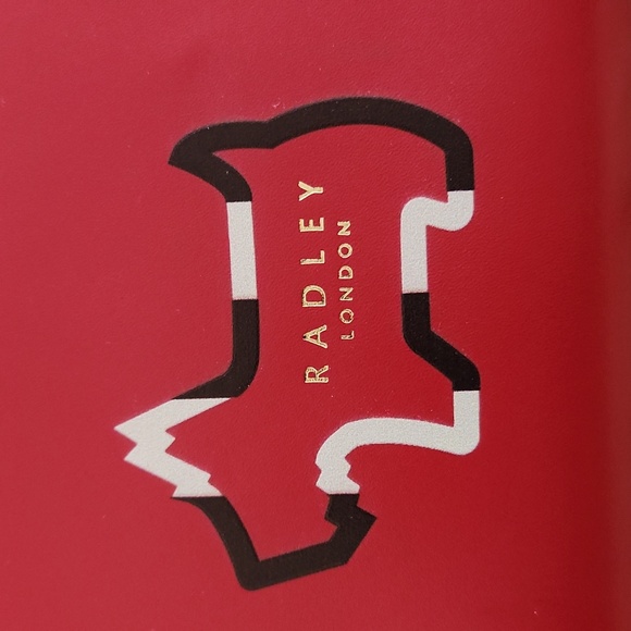 NWT IOB Radley London Shadow Scotty Dog Wallet & Socks Boxed Gift Set ♥️🐾 - Picture 3 of 16